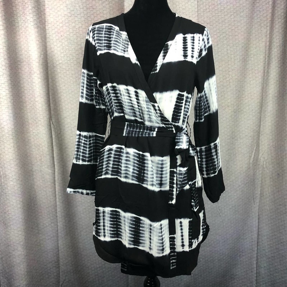 Revolve Line & Dot Tie-dye Cut Out Back Wrap S NWT